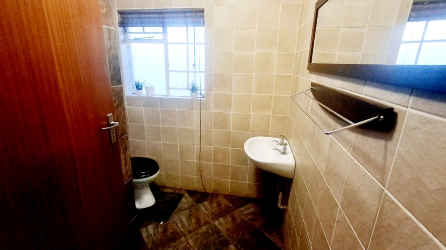 4 Bedroom Property for Sale in Vaalpark Free State